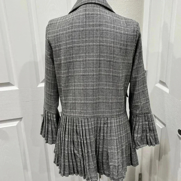 Academia jacket tweed button front, pleated bell sleeves pleated hem - Picture 4 of 8